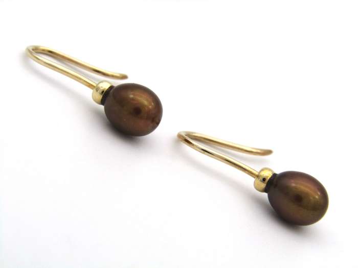 9K gold freshwater pearl dangle earrings.