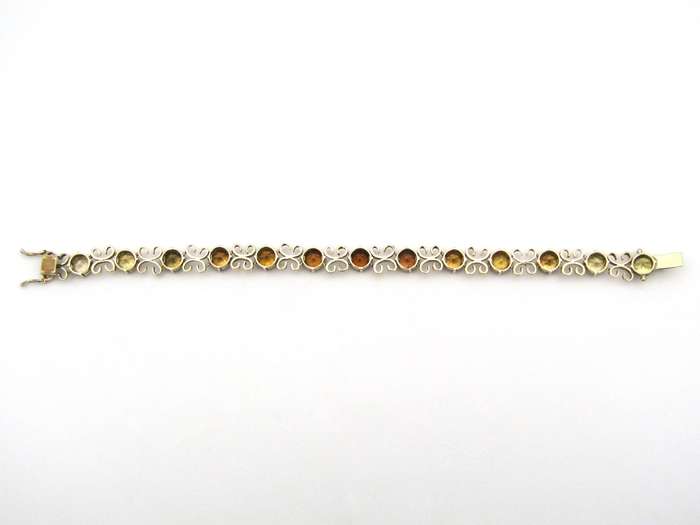 9K gold zircon bracelet.