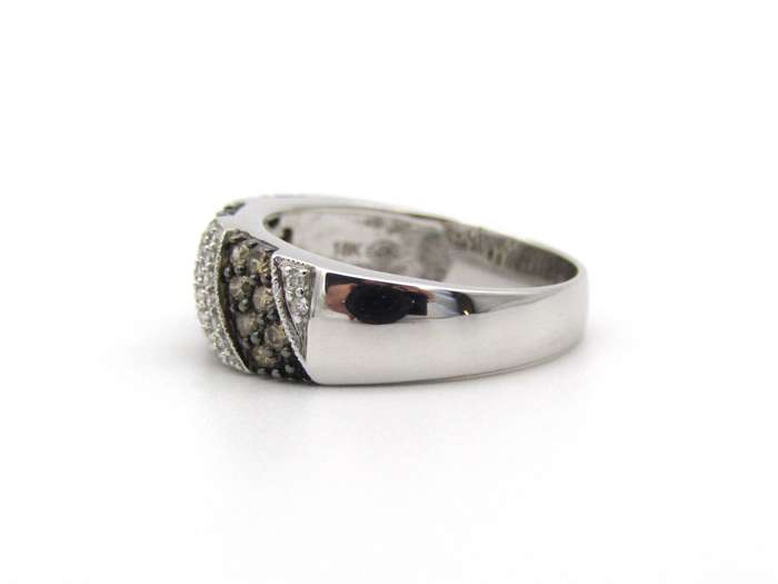 18K gold brown and colourless diamond ring.