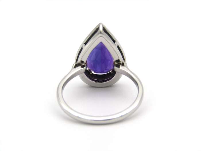 18K gold amethyst and diamond ring.