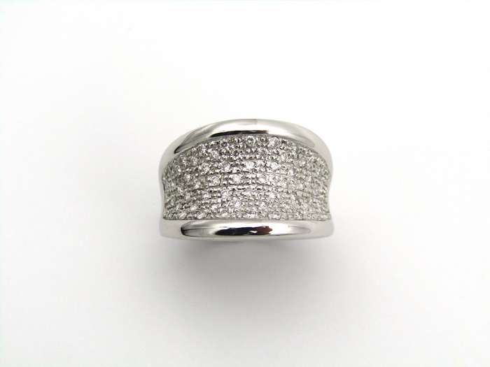 18K gold diamond ring.