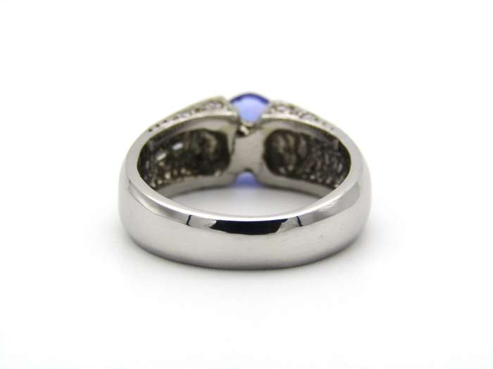 9K gold tanzanite and diamond ring.