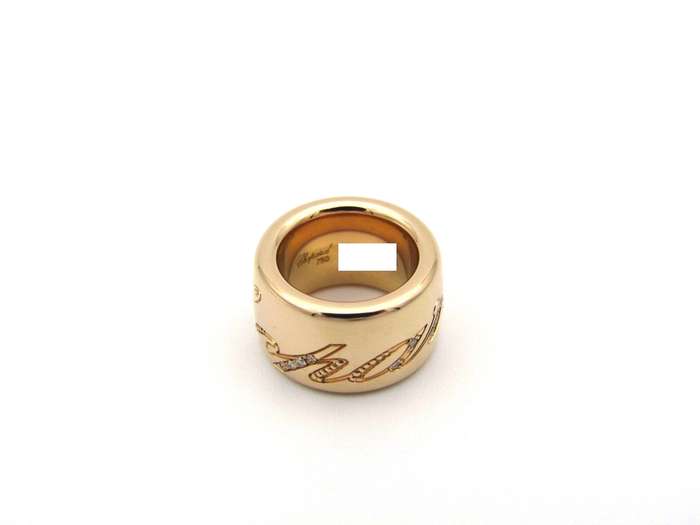 18K gold and diamonds Chopardissimo Chopard pendant