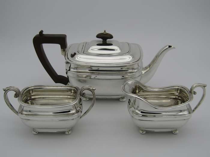 Art Deco three piece tea set by Harrison Bros and George Howson, Sheffield, 1935.