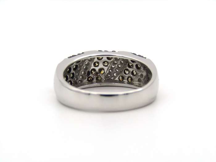 18K gold brown and colourless diamond ring.