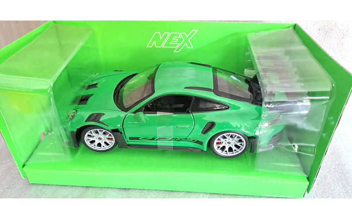 PORSCHE 911 GT3 RS (992) GREEN  1/24
