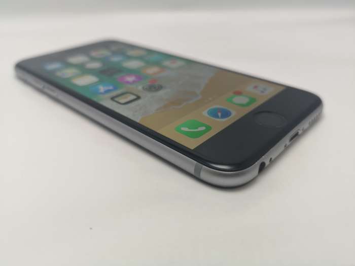 iPhone 6 Space Gray 16GB - No Touch ID - Good Condition! Amazing Value!