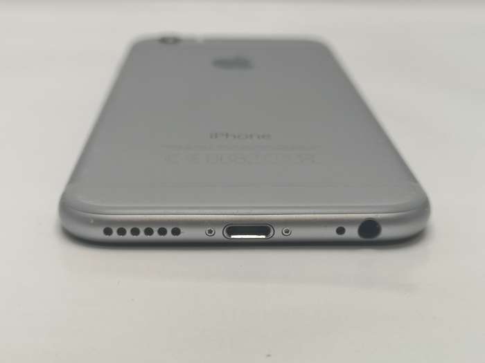 iPhone 6 Space Gray 16GB - No Touch ID - Good Condition! Amazing Value!