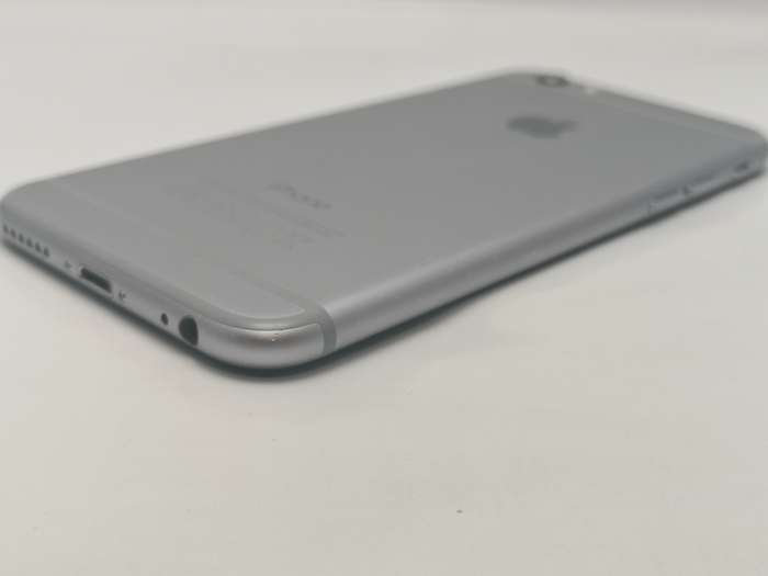 iPhone 6 Space Gray 16GB - No Touch ID - Good Condition! Amazing Value!