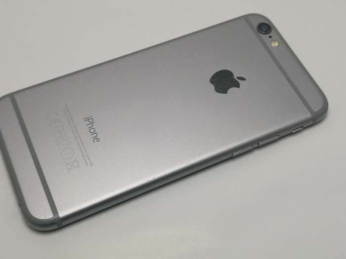 iPhone 6 Space Gray 16GB - No Touch ID - Good Condition! Amazing Value!