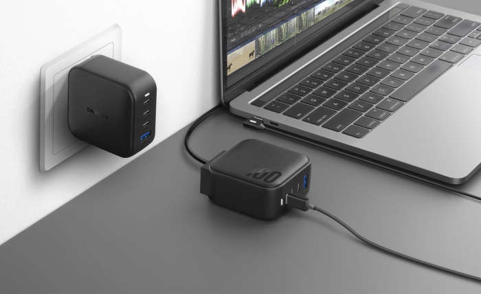 TravelHub GaN100 4-Port Wall Charger - Two plug-in modes