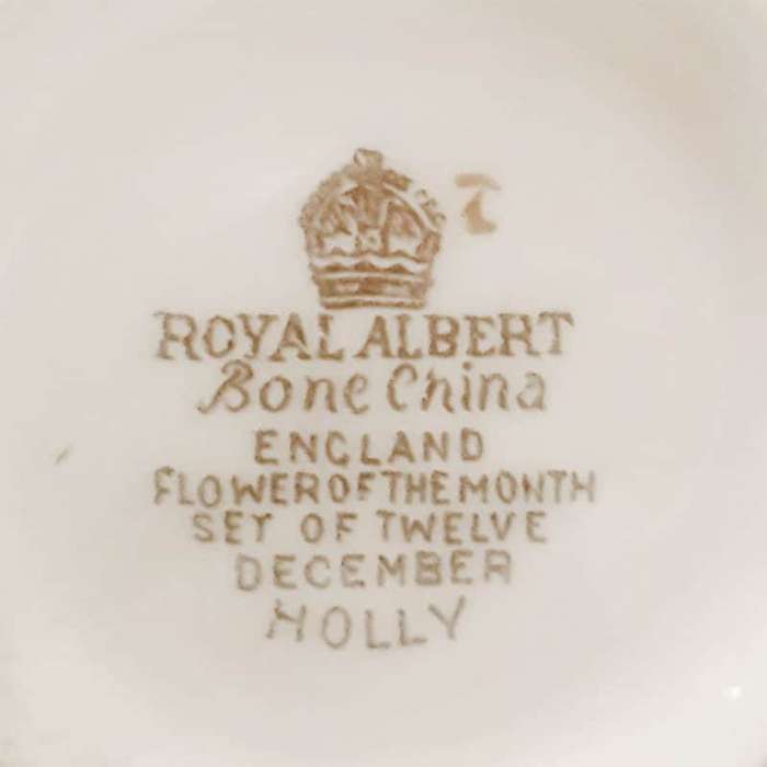 Royal Albert Flower of the Month Plain Holly Trio