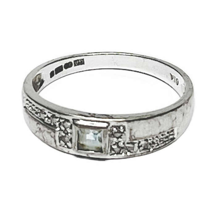 9 Carat White Gold Ring Set With A Precious Stone