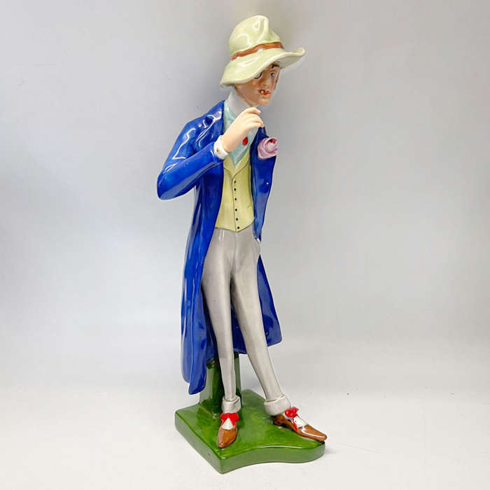 Amphora Man in Blue Coat 1918 to 1939 Turn Teplitz