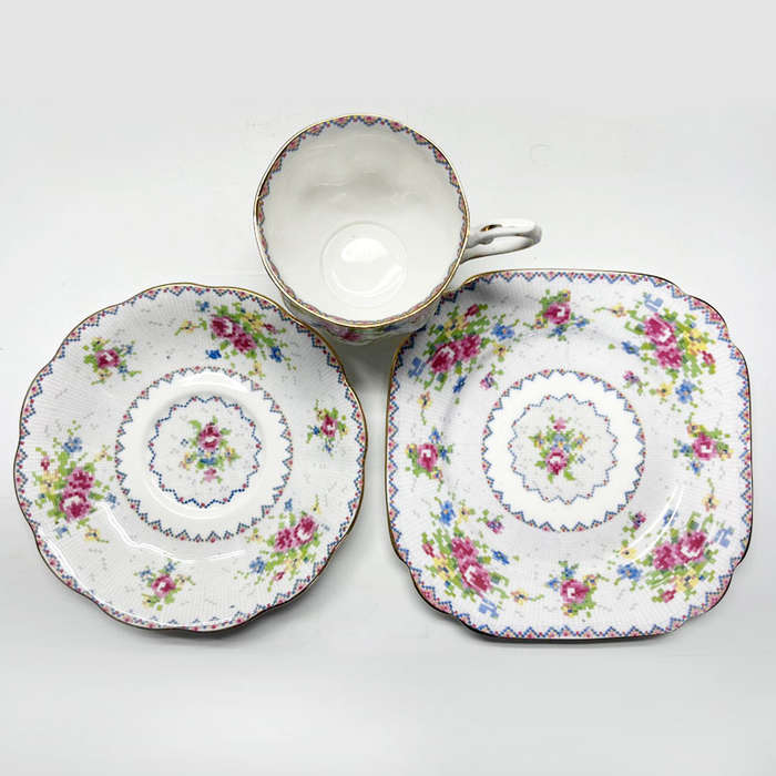 Royal Albert Petit Point 21 Piece Tea Set