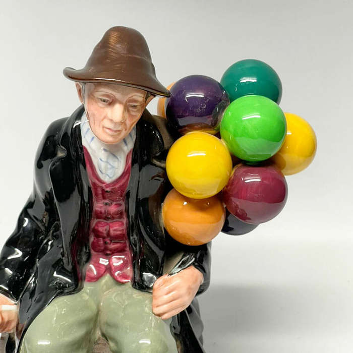 Royal Doulton Figurine The Balloon Man HN1954