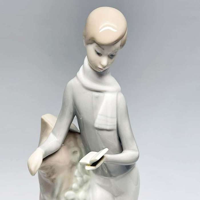 Lladro Boy Reading With Sheep and Lamb 4509