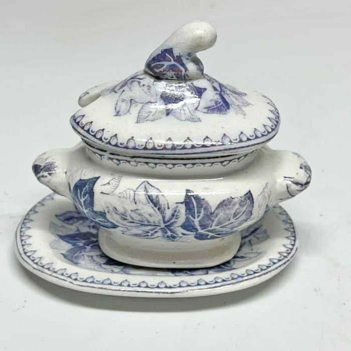 Copeland Ivy Leaf Pattern Childs Dinner Service 19th