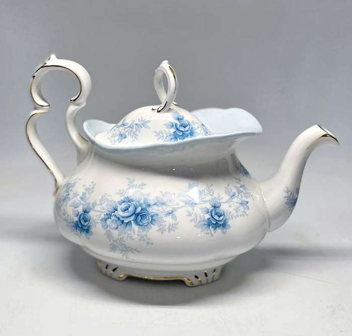 Royal Albert Tiffany Gainsborough Tea Pot