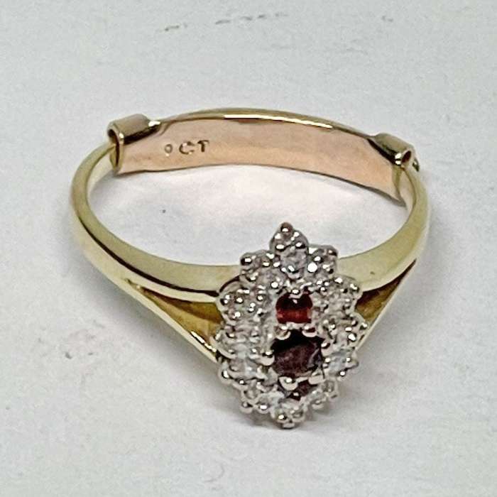 18ct Garnet and Diamond Ring