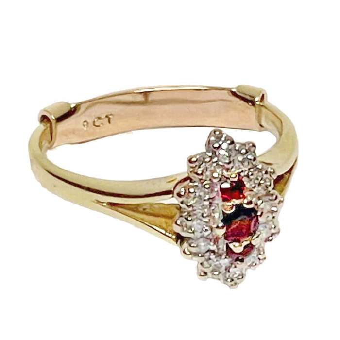 18ct Garnet and Diamond Ring