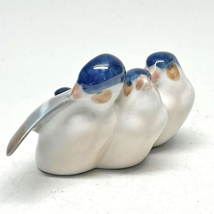 Royal Copenhagen Three Finches 1045