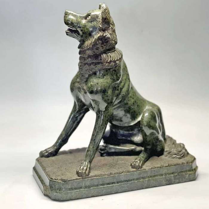 Italian 19th Century Grand Tour Serpentine Carving Of A Dog