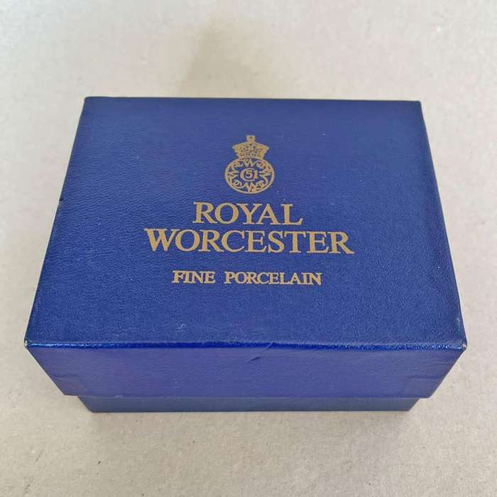 Royal Worcester Evesham Boxed Pair Serviette Rings