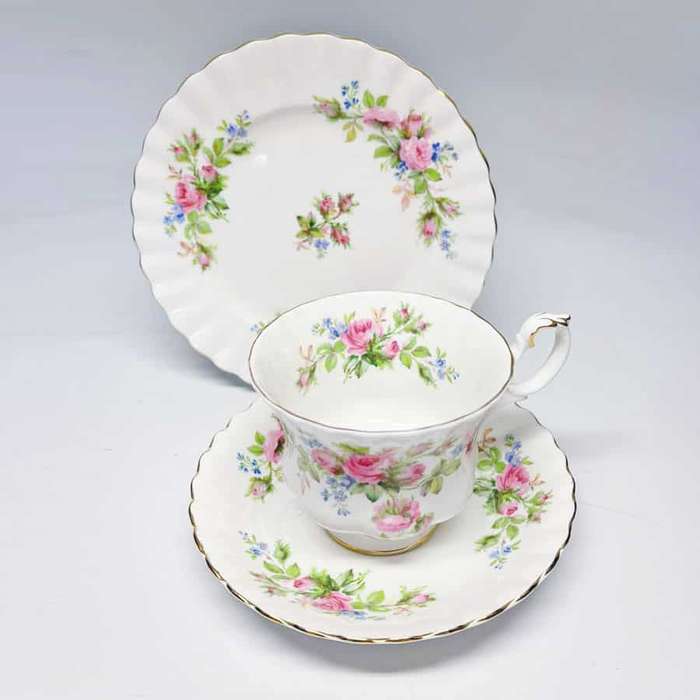 Royal Albert Moss Rose Tea Trio