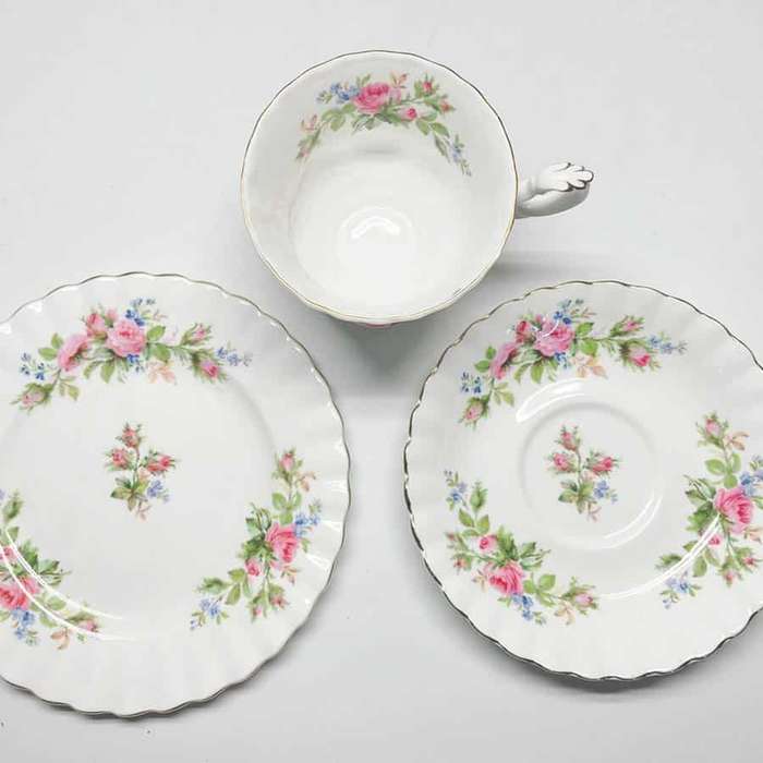 Royal Albert Moss Rose Tea Trio
