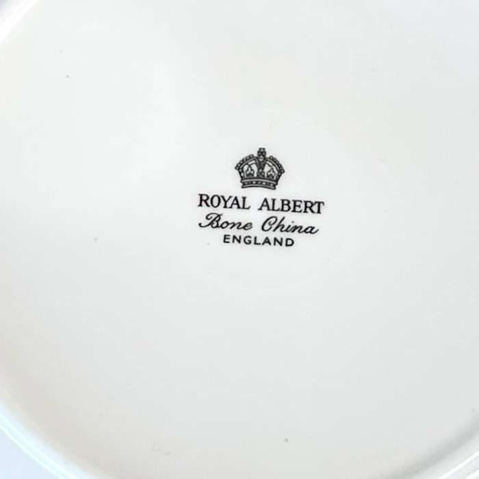 Royal Albert Tea Trio Moss Rose With Pink and White Bands