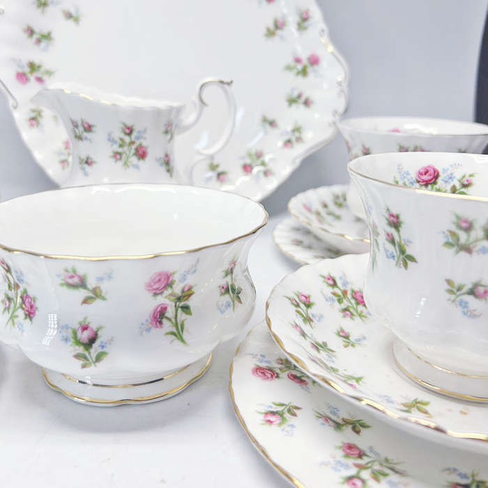 Royal Albert Winsome 21 Piece Tea Service