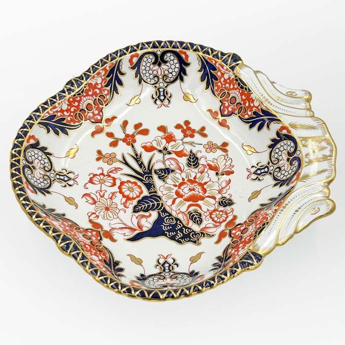 Royal Crown Derby Imari Pattern Shell Shaped Bowl  C1922