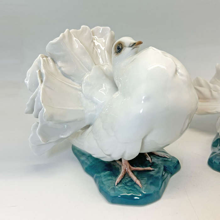 Rosenthal Pair Courting Doves Figurines Designed By Fritz Heinenreich C1950