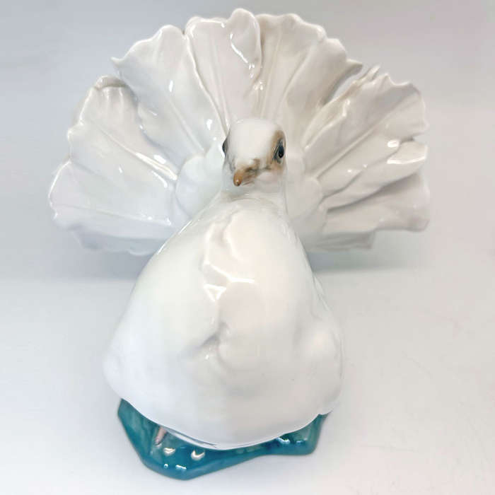Rosenthal Pair Courting Doves Figurines Designed By Fritz Heinenreich C1950