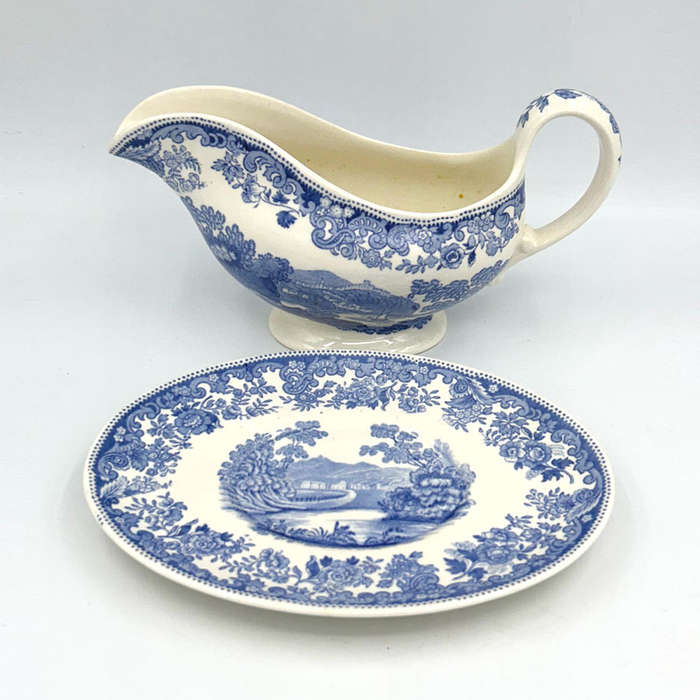 Spode Copeland Severn Sauce Boat On Stand