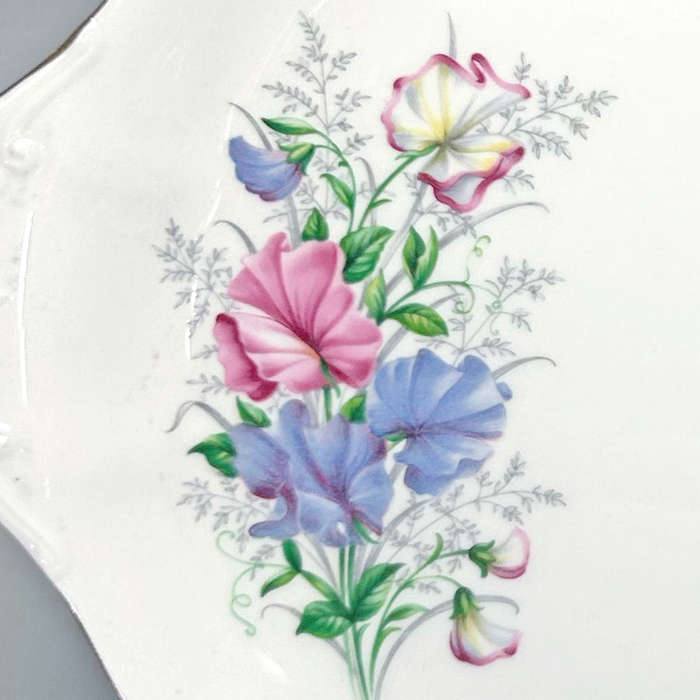 Royal Albert Sweet Pea Friendship 21 Piece Tea Service