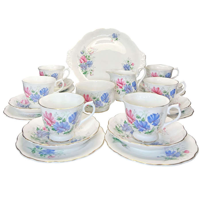 Royal Albert Sweet Pea Friendship 21 Piece Tea Service