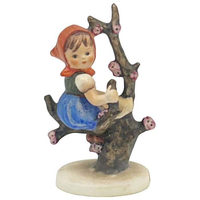 Hummel Figurine Apple Tree Girl 141  TMK3