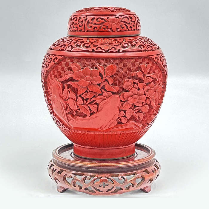 Chinese 20th Century Cinnabar Ginger Jar and Cover