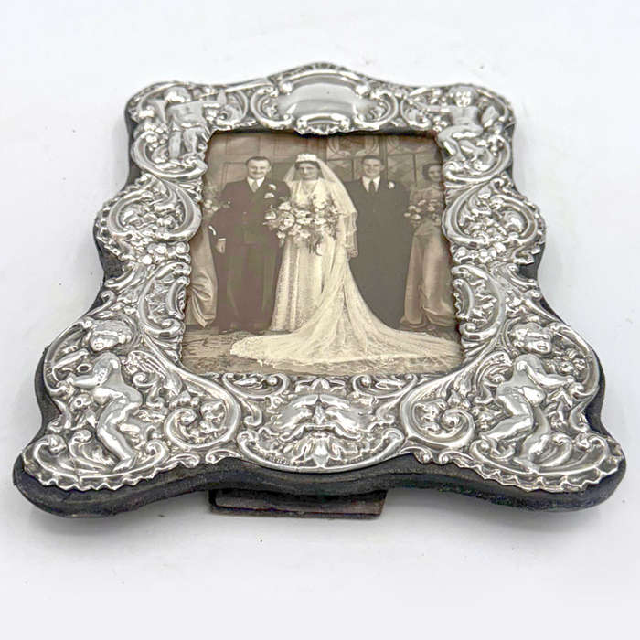 Hallmarked Silver Picture Frame With Cherubs London 1986