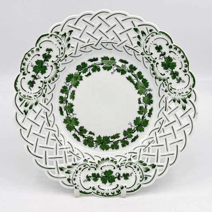 Meissen Reticulated Voller Gruner Weinkranz Vine Leaf Plate