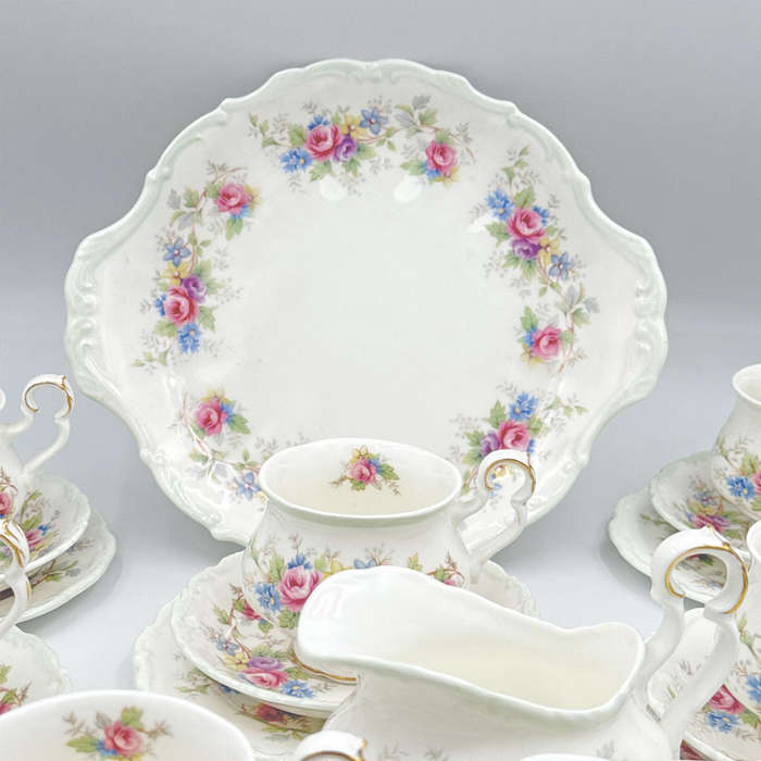 Royal Albert Colleen Victoria 21 Piece Tea Service