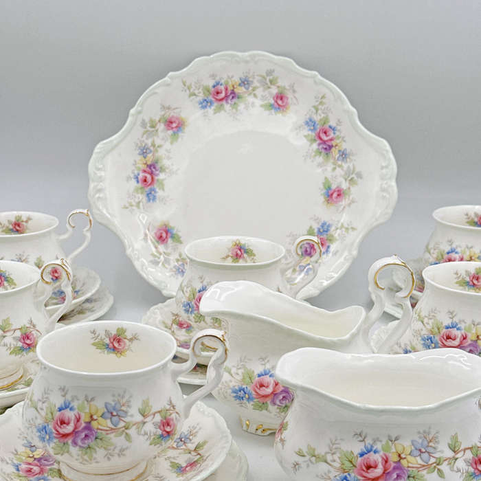 Royal Albert Colleen Victoria 21 Piece Tea Service