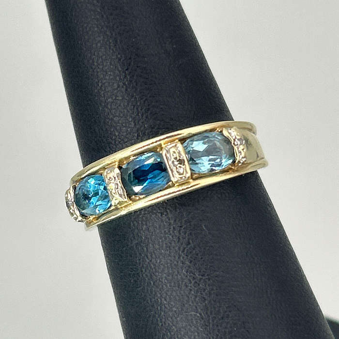 9CT Gold Sapphire Ring With Diamond Accents