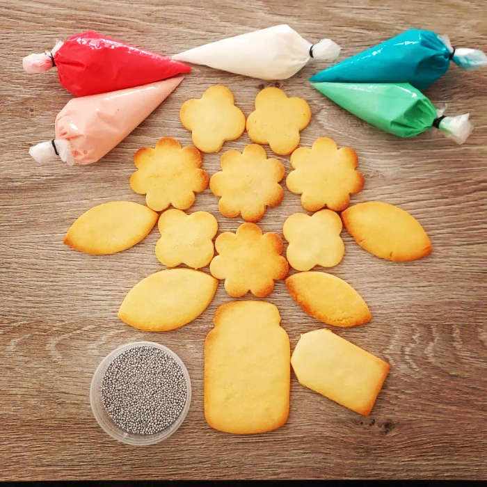 Bouquet Cookie Decorating Kit