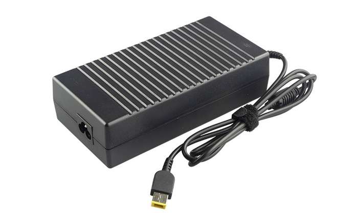 Lenovo IdeaPad Y50-70 ThinkPad T540p Type 20BE 20V - 6.75A - 135W - Rectangle Replacement Charger