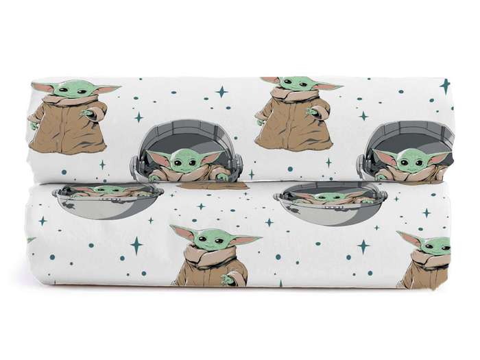 Mandalorian - The Curious Child 5 Piece Reversible Bed Set