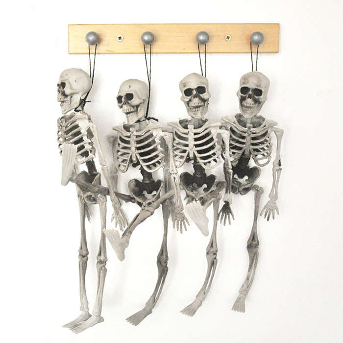 15cm Skeleton Escape Haunted House Halloween Skull Decoration Hanging Plastic S