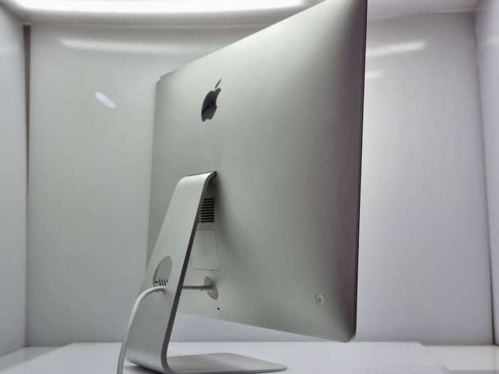 iMac 27-Inch "Core i5" 3.2 GHz (5K, Late 2015) 8GB RAM 1TB Fusion Drive Silver (12 Month Warranty)